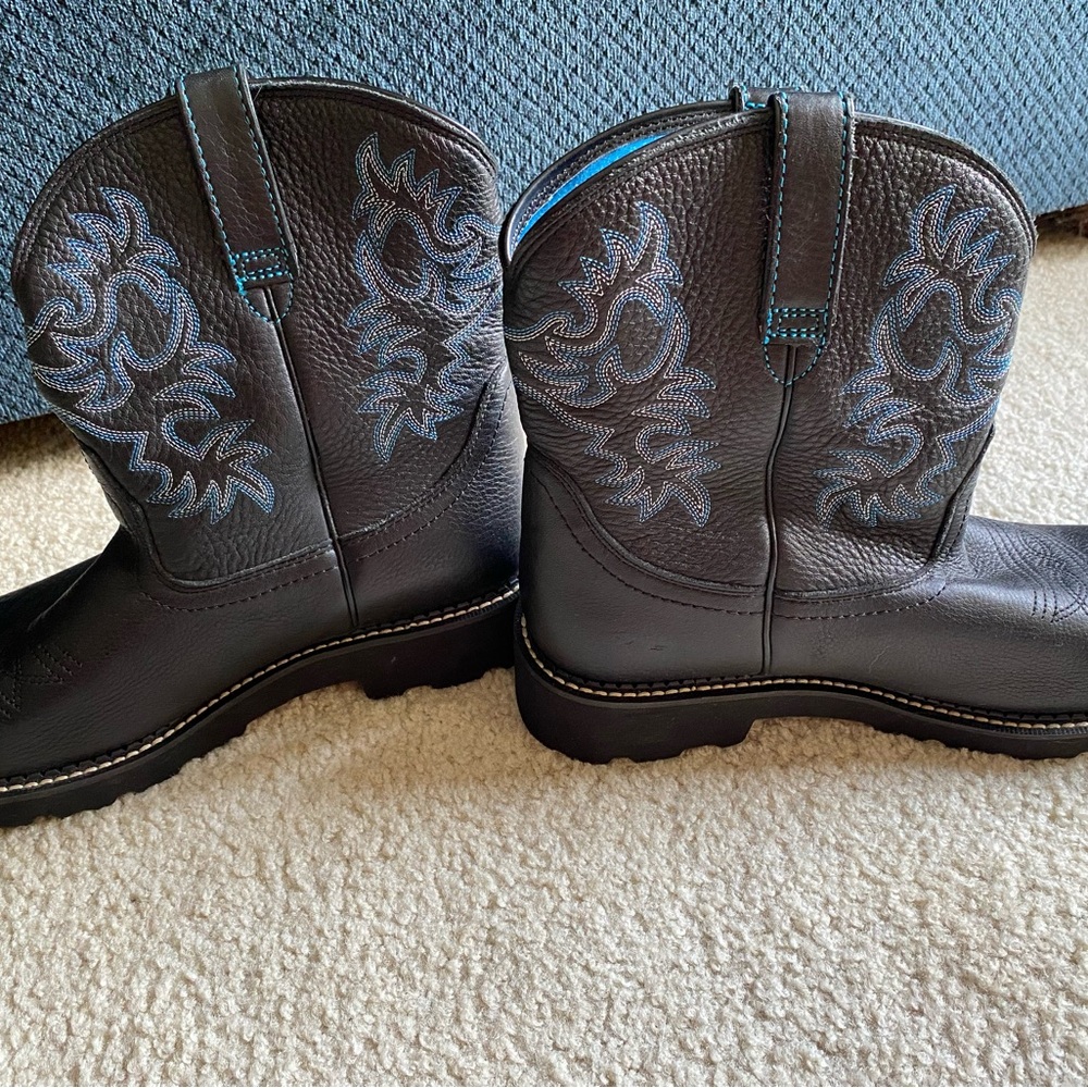 Ariat Women’s Cowboy Boots Black with Blue Embroidery